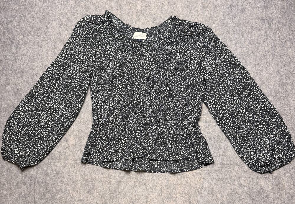 Universal Thread Black White Animal Print Peplum Blouse Ruffle V-Neck Top Medium